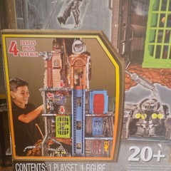 Ultimate Batcave Playset with Bruce Wayne BATMAN V SUPERMAN Mattel NEW MIB Mega