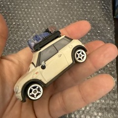 Disney Pixar Cars 3 Kiel Motorray Diecast Florida 500 Beige Luggage Rack Mini