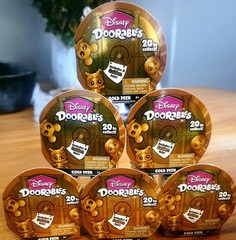 Disney Doorables Gold Peek Limited Edition Collector Set 2024 UNOPENED SEALED.