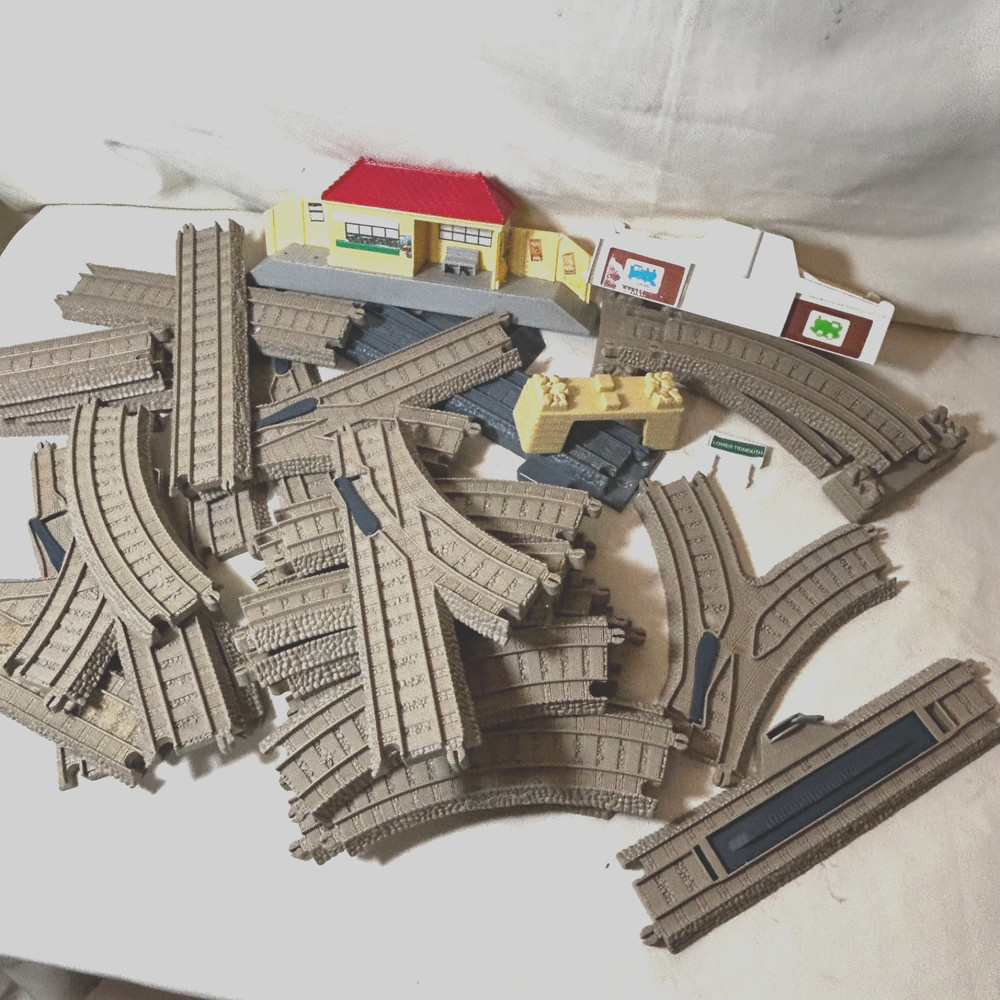 Vintage large lot / Thomas and Friends Train Tracks