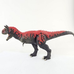 Jurassic World Legacy Collection Reimagined Roarin’ Real Feel Carnotaurus