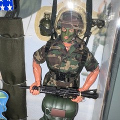 NIB Vintage 101st Airborne Paratrooper Action Figure 12″ Camo GI Joe Hasbro