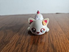 Bonkers Toy Co. Aphmau Meemeows 2″ Ice Cream Sundae Cat Figure Cake Topper