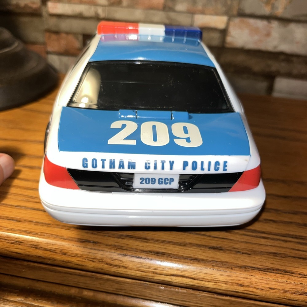 Crown Victoria GOTHAM CITY POLICE CAR FROM GOTHAM CITY PLAYSET 1/24 Scale Batman