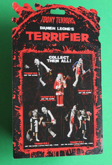 NECA DAMIEN LEONE’S TERRIFIER ART THE CLOWN BLOODY SANTA SUIT NEW IN PACKAGING