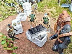 Starwars the clone wars Large cargo crate for Blaster rifles + storage insert