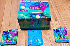 3X-Dreamworks Trolls Series 9 Blind Bag Figure / Mystery Pack Hasbro US Seller