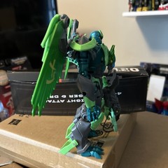Transformers Prime Beast Hunters Grimwing with Blackbeak