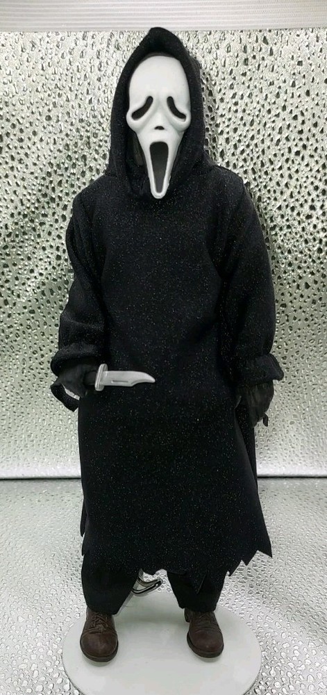 Neca 8″ Clothed Scream Ghostface