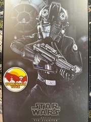 Hot Toys Star Wars New Hope Tie Fighter Pilot Trooper MMS798 1/6 Sideshow Disney