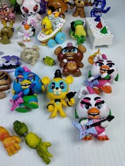 Five Nights At Freddy’s Action Figures Large 50 Piece Lot & Accessories