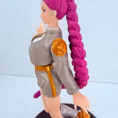 Kpop Demon Hunters Anime 7″ Figure Gray Suit Statues Toy Decor Doll – Rumi
