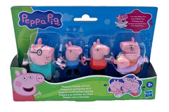 Hasbro Peppa Pig Peppa’s Family of Five Set Figures Hold Hands Ages 3+New In Box
