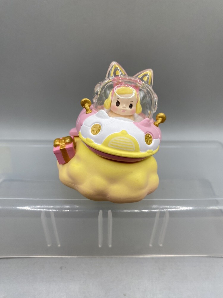 CATSHIP x MOETCH Chasing Good Luck Warm Heart Mini Figure Designer Art Toy