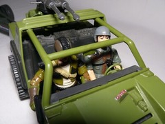 VINTAGE HASBRO G.I. JOE MOUNTAIN ASSAULT TEAM: FEATURING CLUTCH AND ALPINE