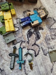 Minecraft Dungeons Battle Chest Lot Multiple Chests And Extras Mattel Jazwares