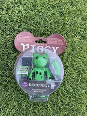 NEW, Roblox PIGGY 3.5″ Action Figure DINOPIGGY Exclusive DLC Code SERIES 1