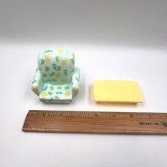 CoComelon School Time Melon Patch Academy Playtime Set furniture figurines