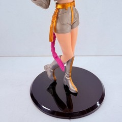Kpop Demon Hunters Anime 7″ Figure Gray Suit Statues Toy Decor Doll – Rumi
