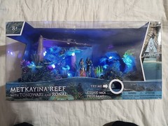 Avatar World of Pandora: Metkayina Reef with Tonowari and Ronal Figures NIB