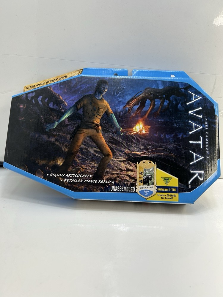 New James Cameron’s Avatar Viper Wolf Attack W/Jake Sully Articulated 2009