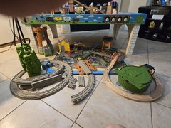 Thomas the train Ultimate bundle– Train table, tracks, and more included