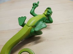 Vintage Rainforest Cafe Iggy Iguana Action Figure 2000 Poseable Green 3” Tall