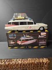 Ecto-1 Popcorn Container GHOSTBUSTERS Movie Afterlife NEW Open Box