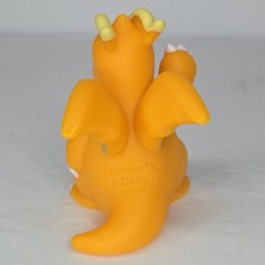 2025 Pokemon 2″ Dragonite Mini Figure Finger Puppet Nintendo Bandai
