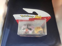 2023 Pokemon Battle Ready! Battle Figure Set Pikipek Galarian Ponyta Snorunt
