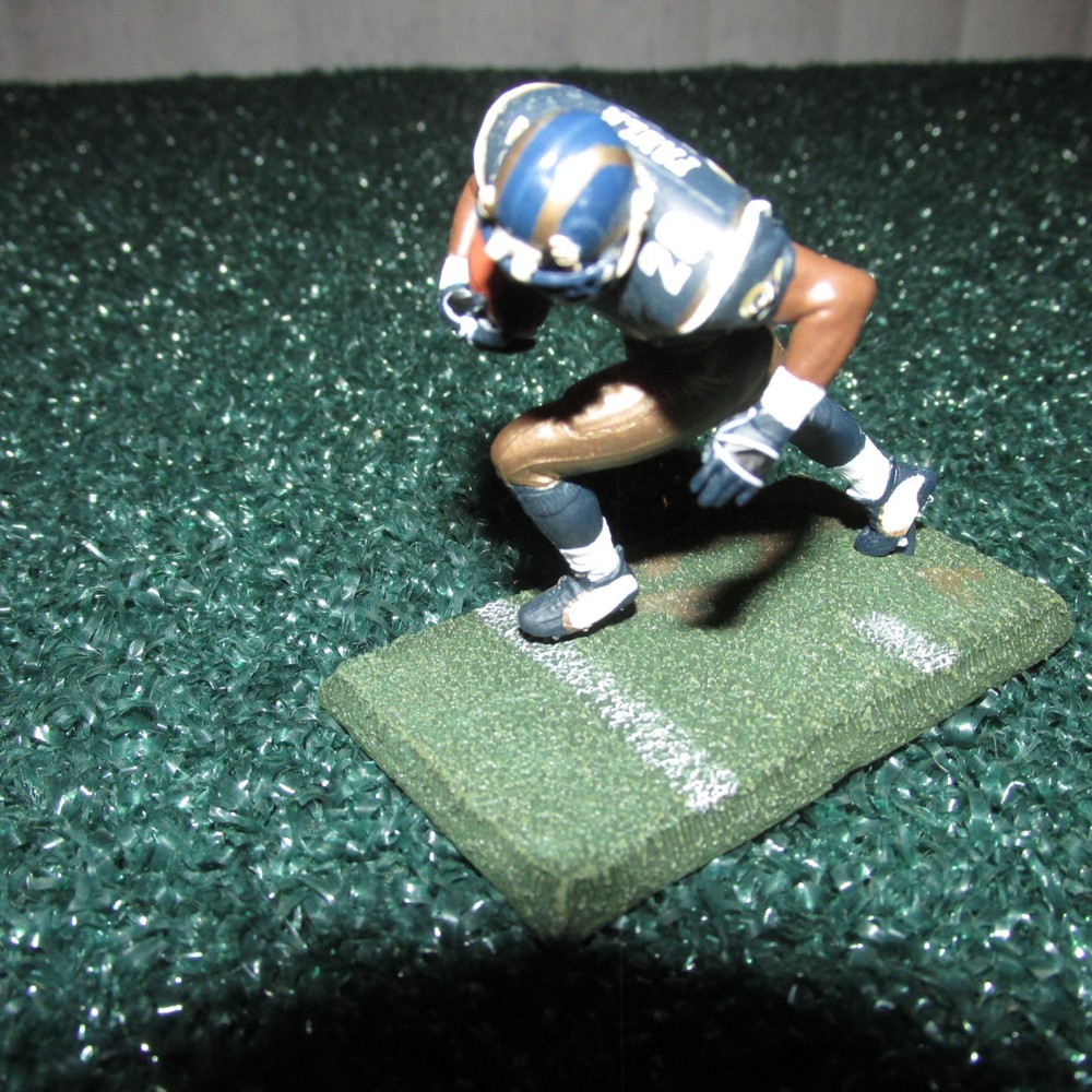 McFarlane 2004 Marshall Faulk NFL St. Louis Rams 3″ Figure (open/loose)