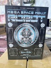 Mega Space Molly Robot Super Limited Edition Only 1999 Produced Worldwide