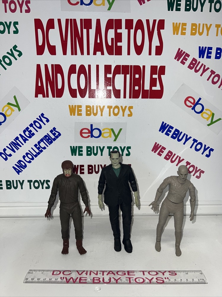 NECA Retro Universal Monsters Glow In The Dark Frankenstein,Mummy,Wolfman Lot-3