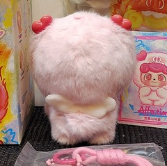 JOTOYS Q.Kid Emotional Hairy Monsters Series Bag Charm Pink Affection Confirmed