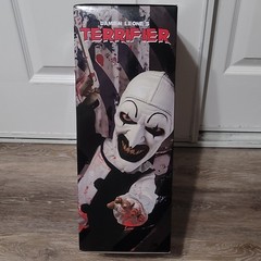 Mezco MDS Mega Scale Terrifier Art the Clown 15″ Talking Figure PRE-OWNED