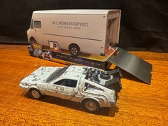 BACK TO THE FUTURE TIME MACHINE (Frosted) 40th 1:32 Die-Cast Metal Vehicle