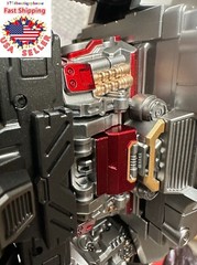NEW IN BOX TRANSFORMER Megatank MT01B Monocrat Tank DECEPTICONS Mega Tron USA