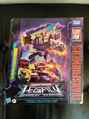 Transformers Studio 86 & War for Cybertron