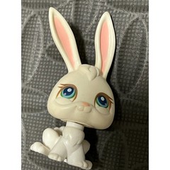 Hasbro Littlest Pet Shop Bunny Rabbit One Size Cream Blue Green Eyes Toy Unisex