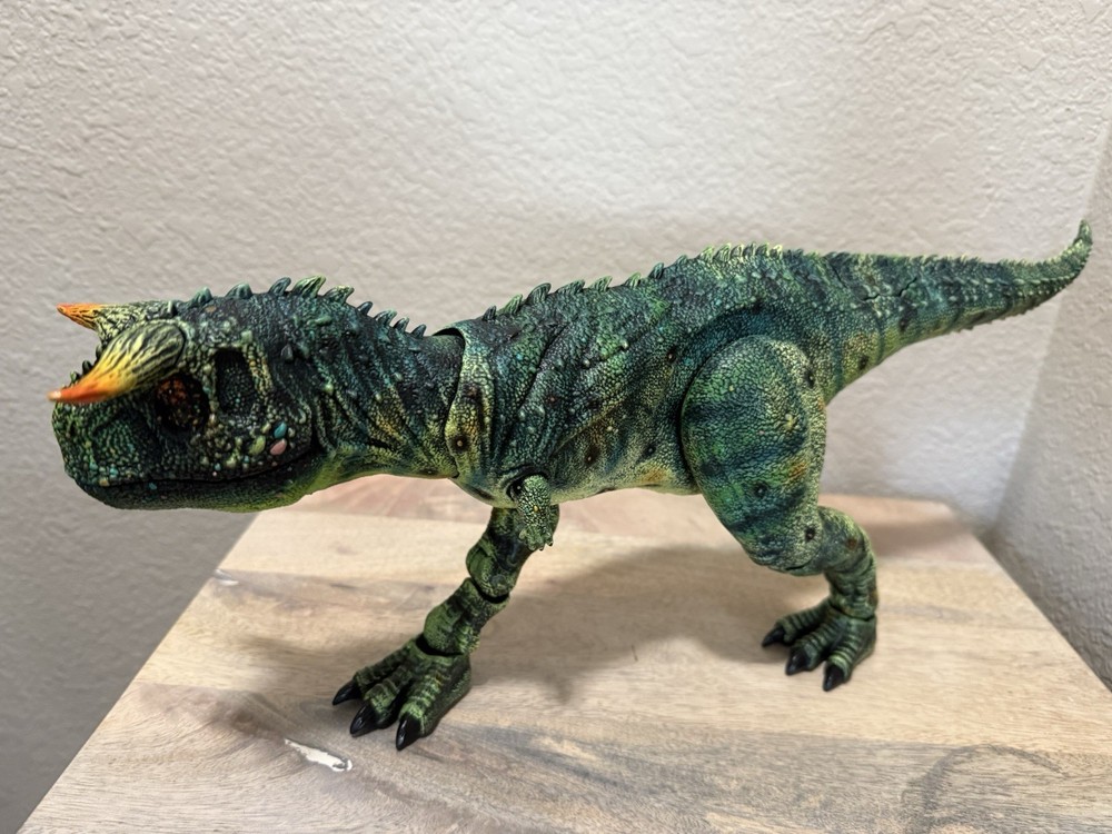 CUSTOM Jurassic World Survival Charge N Chomp Carnotaurus, Roar Running