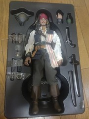 Hot Toys MMS42 Jack Sparrow Pirates Of The Caribbean At Worlds End 1/6 Figure