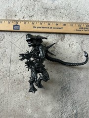 Vintage 1990s Lot Of 4 Aliens Including Queen Alien Collector Action Figures