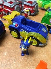 Paw Patrol Lot with 12 Figures 14 Vehicles HUGE Lot Firetruck Police Backhoe