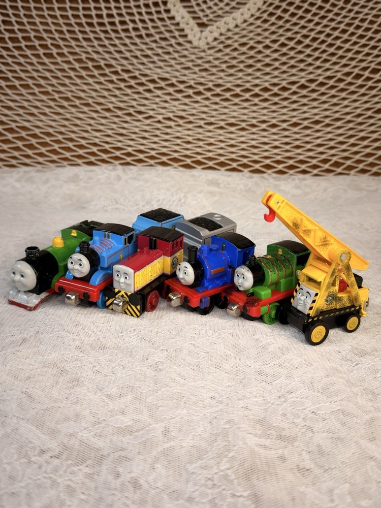 Thomas & Friends Take N Play Lot of 7 Trains Die-Cast Metal