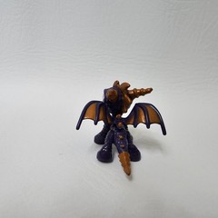 Mega Bloks Skylanders Giants Classic Spyro Action Figure Purple Toy Dragon Block