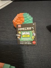 Lot of 4 Mattel – Minecraft Mini Mode – SPAWN EGG [1 random mini figure] HXT64
