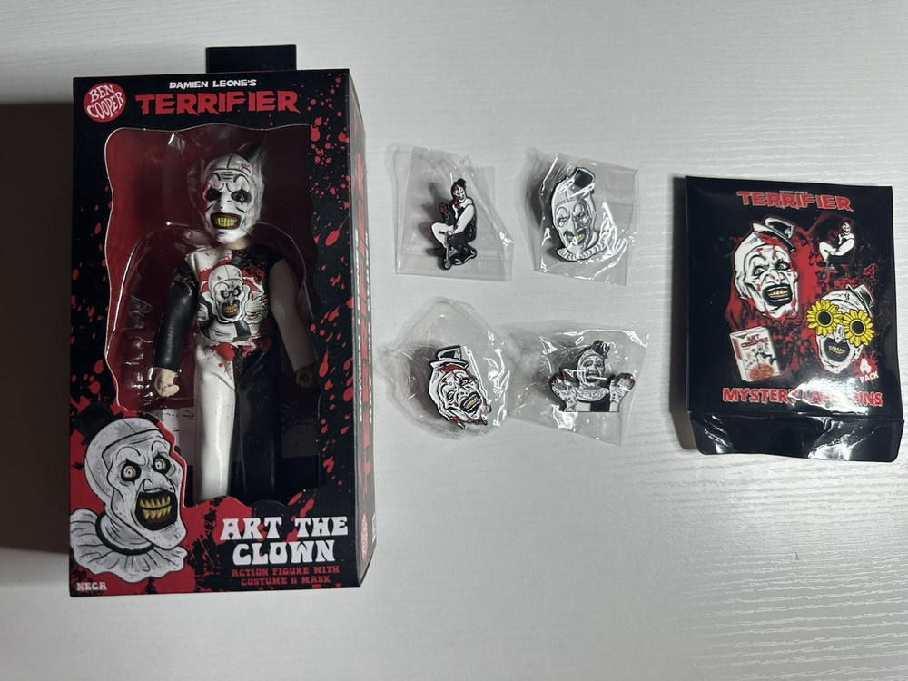 NECA Terrifier Art The Clown Action Figure Walmart 5.5 with 4 Terrifier Pins