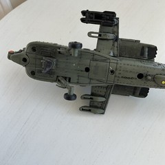 Unimax Forces of Valor Apache Attack Helicopter AH-64A Diecast 1:48 Action Ser