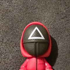 YuMe Piggy Bank Squid Games Mystery Capsule Triangle Solder Mini Figure 2.5″