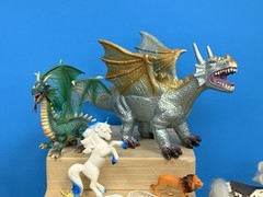 Vintage – Modern 33pc Animal Lot Plastic Rubber Resin Dragons Dinos Horses &More